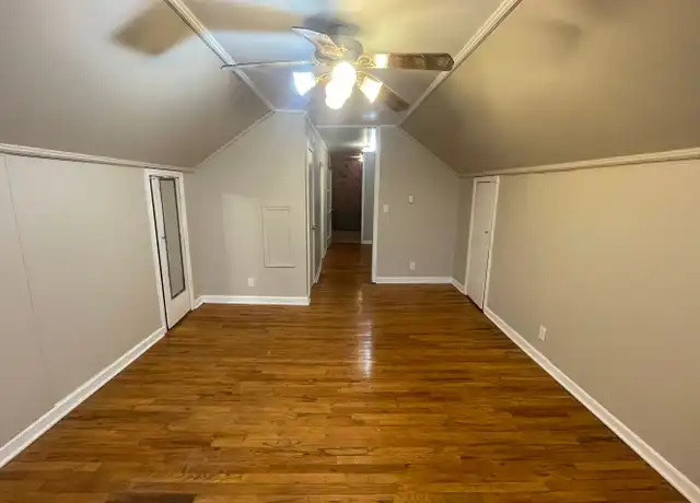 Property at 207 E Jefferson St #301, Kirksville, MO, 63501, 1 bed, 1 bath, [object Object]