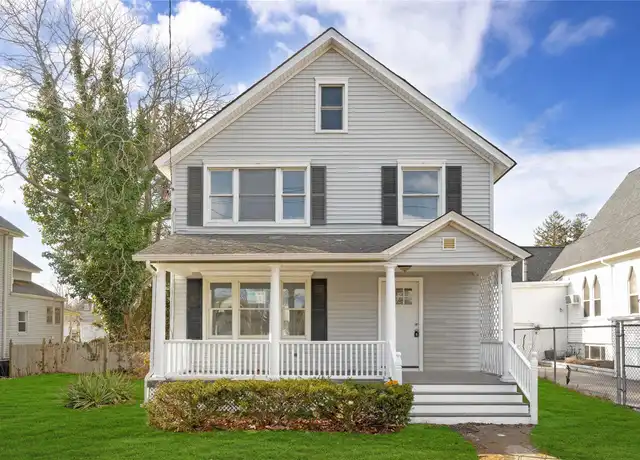 Property at 178 S Ocean Ave, Patchogue, NY, 11772, 4 beds, 1.5 baths, [object Object]