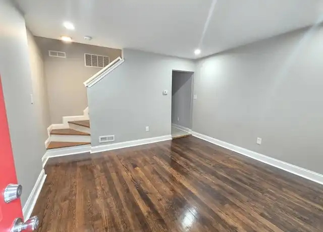Property at 100 Chestnut St, Dundalk, MD, 21222, 2 beds, 1.5 baths, [object Object]