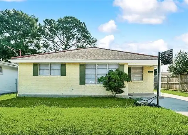 Property at 613 E William David Pkwy, Metairie, LA, 70005, 3 beds, 2 baths, [object Object]