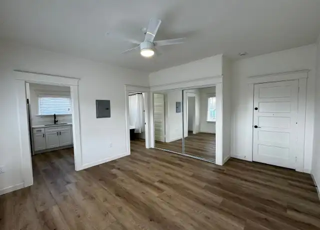 Property at 3855 S Flower Dr #4, Los Angeles, CA, 90037, 0 beds, 1 bath, [object Object]