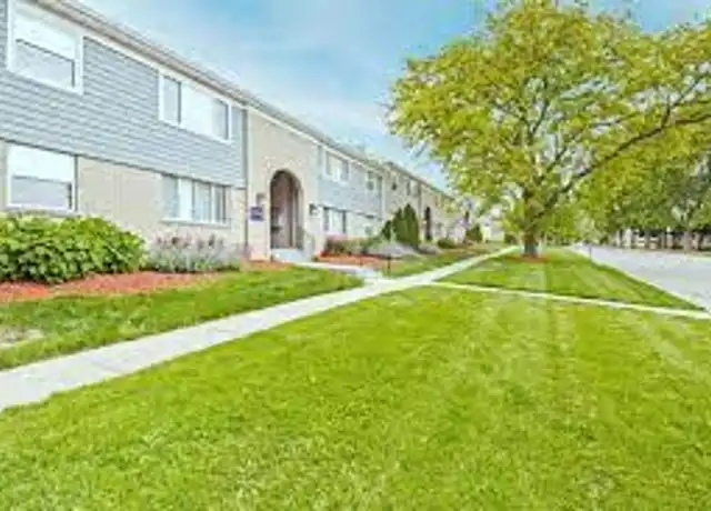 Property at 1862 Valley Rd, Champaign, IL, 61820, 2 beds, 1 bath, [object Object]