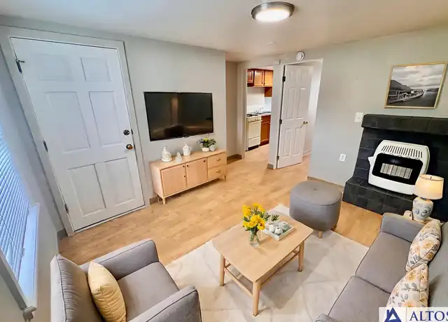 Property at 1109 9th St Unit 3, Golden, CO, 80401, 1 bed, 1 bath, [object Object]