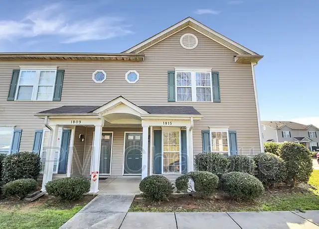 Property at 1815 Butterfly Ln, Charlotte, NC, 28269, 2 beds, 2.5 baths, [object Object]