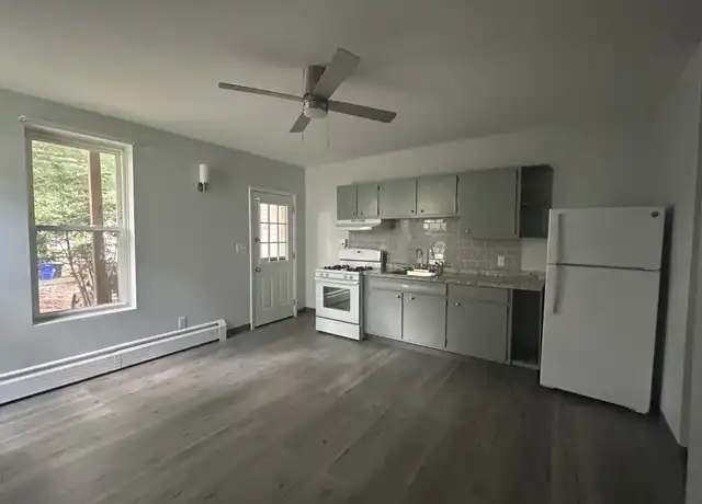 Property at 1605 3rd Ave Unit 1, Watervliet, NY, 12189, 1 bed, 1 bath, [object Object]