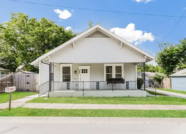 Property at 302 W Dabney St, Cleburne, TX, 76033, 3 beds, 2.5 baths, [object Object]