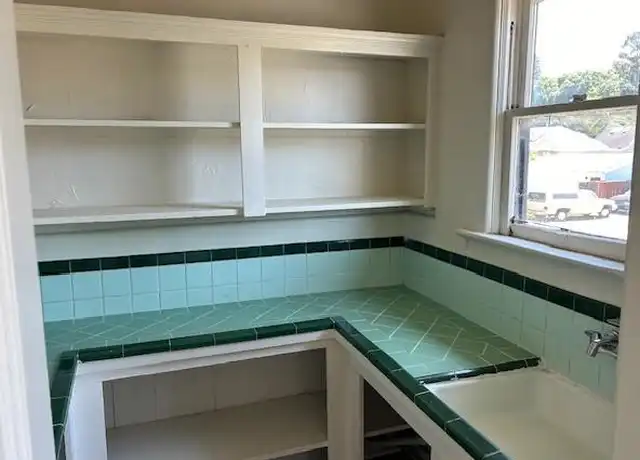 Property at 628 Ocean St Unit upstairs unit, Santa Cruz, CA, 95060, 3 beds, 1 bath, [object Object]