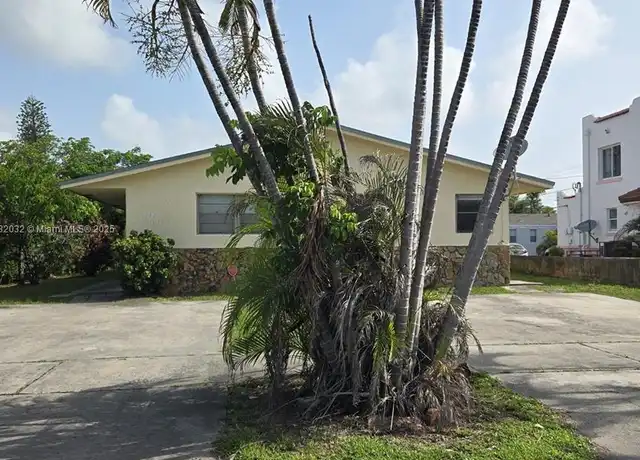 Property at 1913 Grant St Unit 1913, Hollywood, FL, 33020, 3 beds, 2 baths, [object Object]