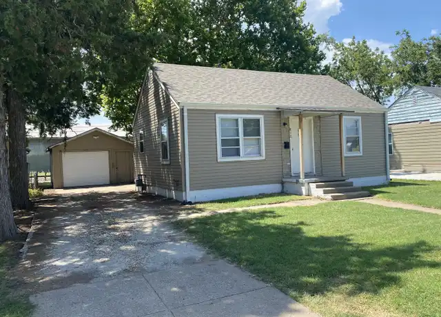 Property at 812 Hancock St, Salina, KS, 67401, 2 beds, 1 bath, [object Object]