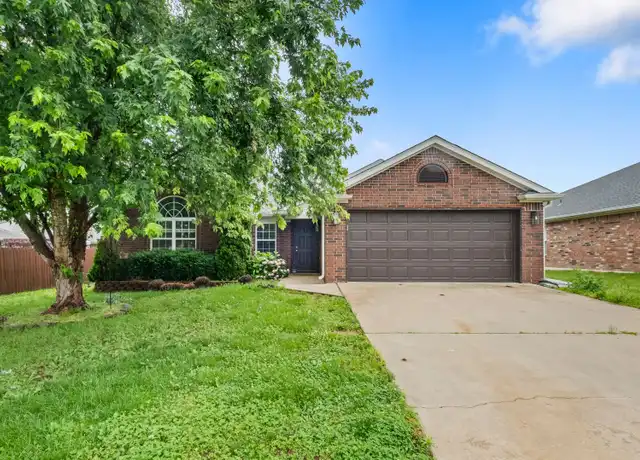 Property at 3703 SW Surrey Ave, Bentonville, AR, 72712, 3 beds, 2 baths, [object Object]