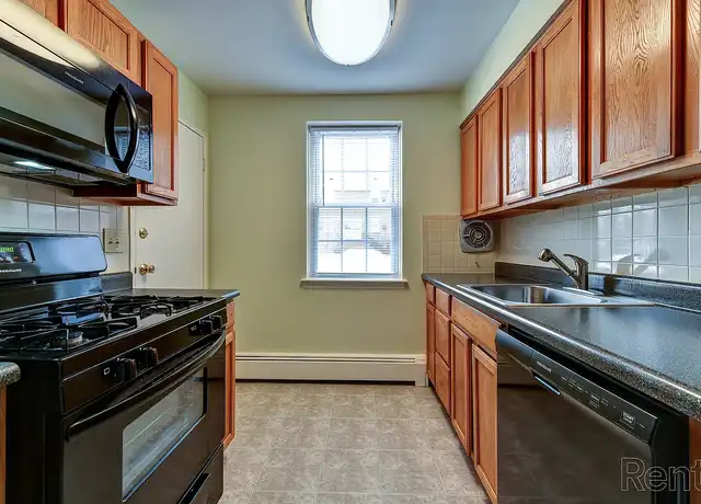 Property at Bradford Arms - 146 Tierney Dr, Cedar Grove, NJ, 07009, 1 bed, 1 bath, [object Object]
