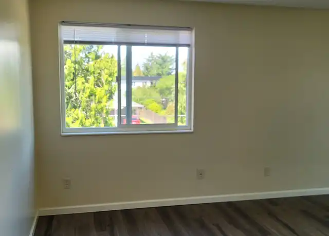 Property at 445 SW 156th St, Burien, WA, 98166, 1 bed, 1 bath, [object Object]