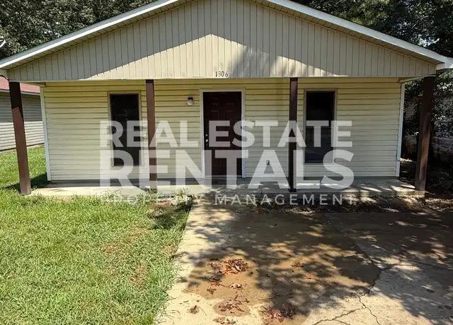Property at 1306 New York Ave, Gadsden, AL, 35904, 3 beds, 1 bath, [object Object]