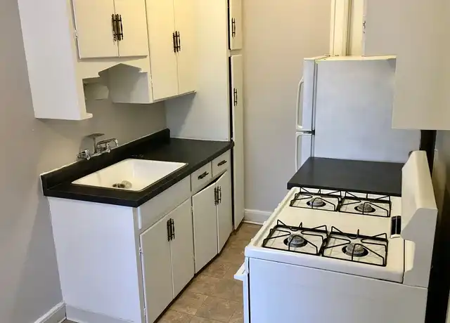 Property at The Oakwood - 547 Cherry St SE, Grand Rapids, MI, 49503, 2 beds, 1 bath, [object Object]