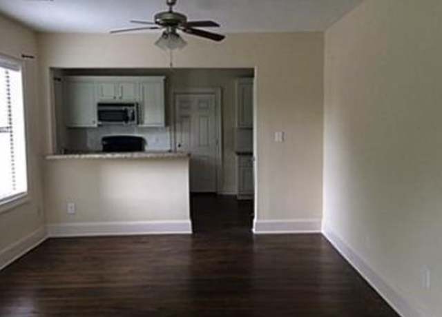 Photo of 300 Montclair Ave, College Station, TX 77840
