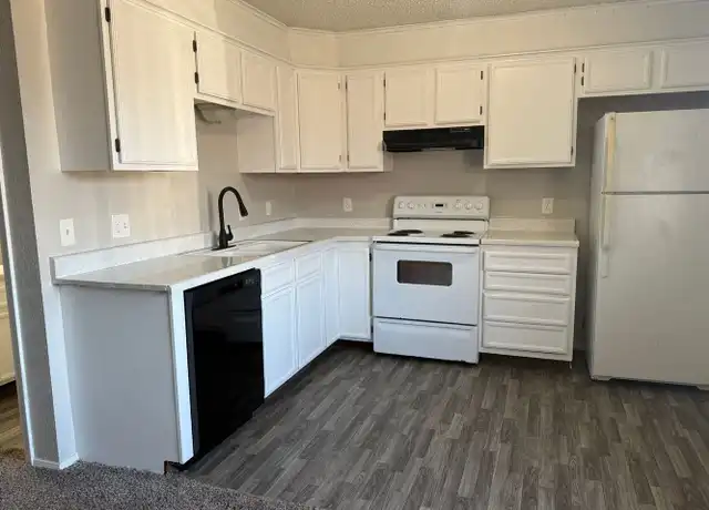 Property at Now Under New Management and leasing 1- & 2 Bedroom Apartment Homes! - 107 E Kaw Ave, Cleveland, OK, 74020, 2 beds, 1 bath, [object Object]