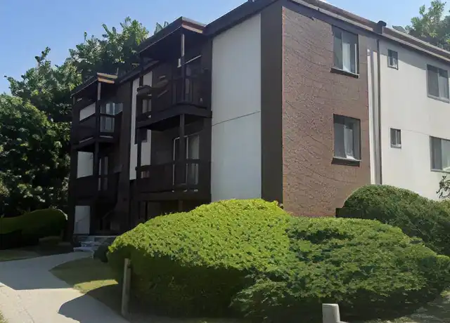 Property at 707 Bedford St Unit 16, Abington, MA, 02351, 1 bed, 1 bath, [object Object]