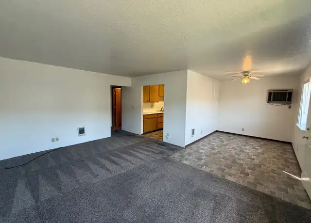 Property at 214 Sunny Ln Unit 124, Sutherlin, OR, 97479, 2 beds, 1 bath, [object Object]