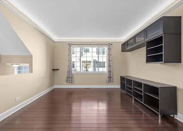 Property at 3346 Ravinia Cir, Aurora, IL, 60504, 2 beds, 2.5 baths, [object Object]