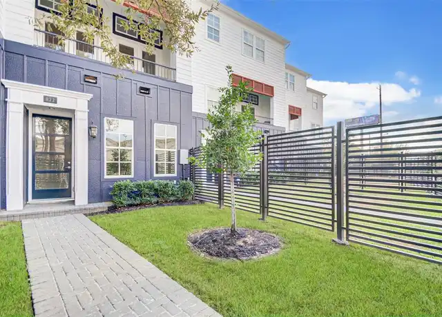 Property at 822 Cage St, Houston, TX, 77020, 2 beds, 2 baths, [object Object]