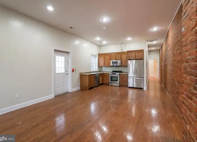 Property at 2312 S 12th St Unit 2, Philadelphia, PA, 19148, 2 beds, 1 bath, [object Object]