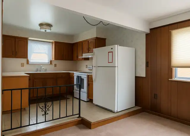 Property at 31536 Regal Dr, Warren, MI, 48088, 3 beds, 1.5 baths, [object Object]