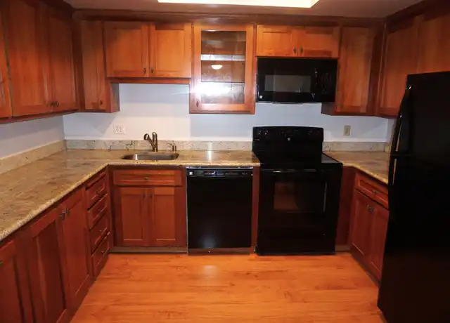Property at 1031 Crestview Dr #211, Mountain View, CA, 94040, 2 beds, 2 baths, [object Object]