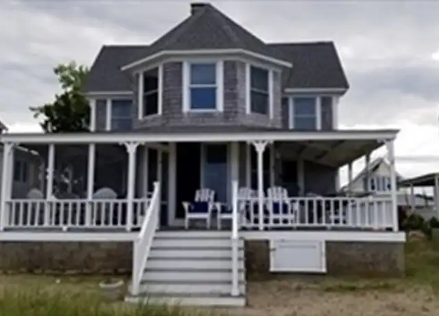 Property at 230 Bay Ave Unit 230, Marshfield, MA, 02050, 4 beds, 2 baths, [object Object]