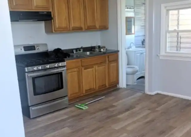 Property at 381 Central Ave Unit 3, Newark, NJ, 07103, 3 beds, 1 bath, [object Object]