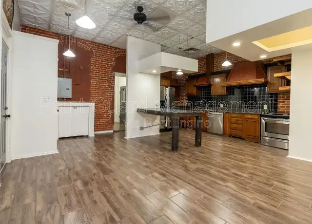 Property at 518 E Douglas Ave Unit 2, Wichita, KS, 67202, 3 beds, 2 baths, [object Object]