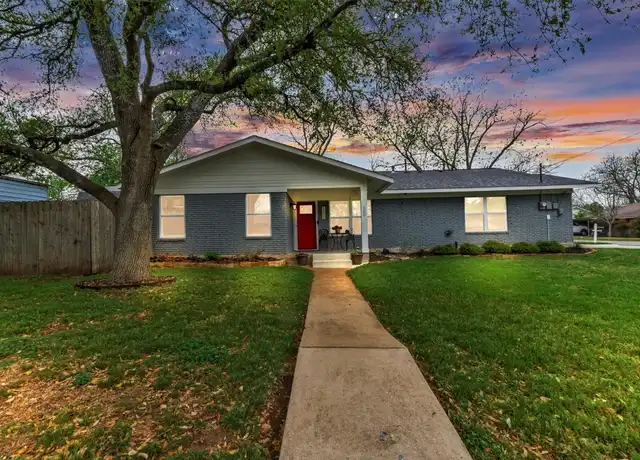 Property at 1701 Davis St, Taylor, TX, 76574, 3 beds, 2 baths, [object Object]