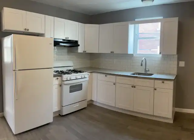 Property at 150 Westland St, Hartford, CT, 06120, 4 beds, 1.5 baths, [object Object]