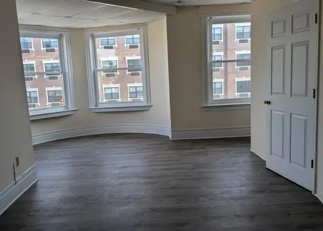 Property at 1 Westfield Ave W, Roselle Park, NJ, 07204, 3 beds, 1 bath, [object Object]