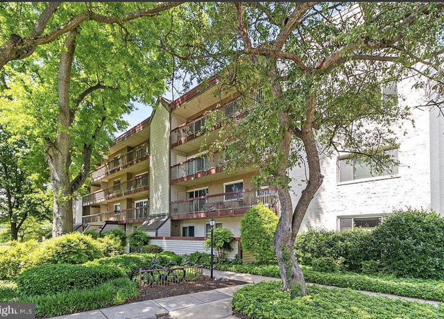 Photo of 10300 Westlake Dr Unit S404, Bethesda, MD 20817