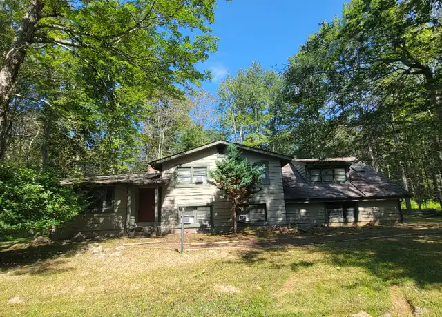 Property at 103 Tunkhannock Trl, Pocono Pines, PA, 18350, 5 beds, 4 baths, [object Object]