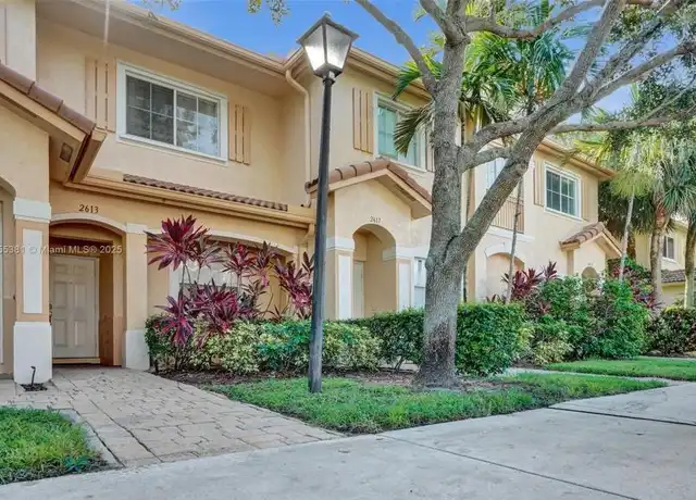 Property at 2613 SW 83rd Ter, Miramar, FL, 33025, 2 beds, 2 baths, [object Object]