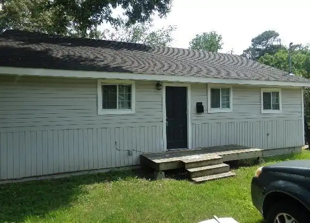 Property at 9121 W 32nd St, Little Rock, AR, 72204, 3 beds, 1 bath, [object Object]
