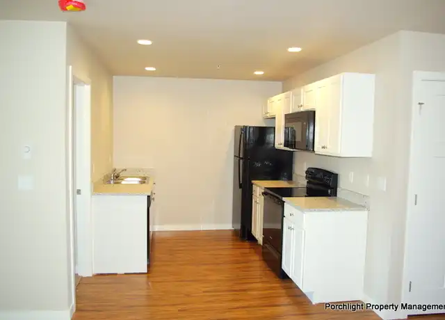 Property at 2005 Aaron Dr Unit 102, Lynden, WA, 98264, 2 beds, 1 bath, [object Object]
