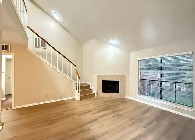Property at 3100 Walnut Bend Ln #102, Houston, TX, 77042, 1 bed, 1 bath, [object Object]