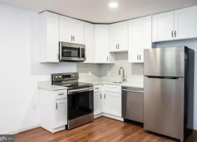 Property at 11 Q St NW Unit B, Washington, DC, 20001, 1 bed, 1 bath, [object Object]