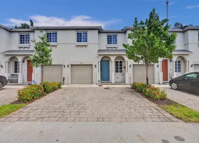 Property at 1325 NW 208th Ter, Miami, FL, 33169, 4 beds, 3 baths, [object Object]