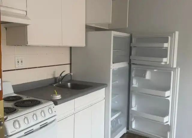 Property at 217 Hollister Ave Unit C3, Bridgeport, CT, 06607, 1 bed, 1 bath, [object Object]