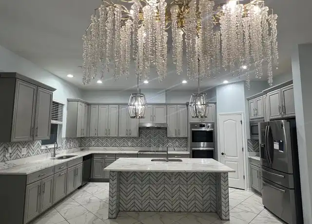 Property at 7501 Lupine Dr, Tampa, FL, 33610, 6 beds, 4.5 baths, [object Object]