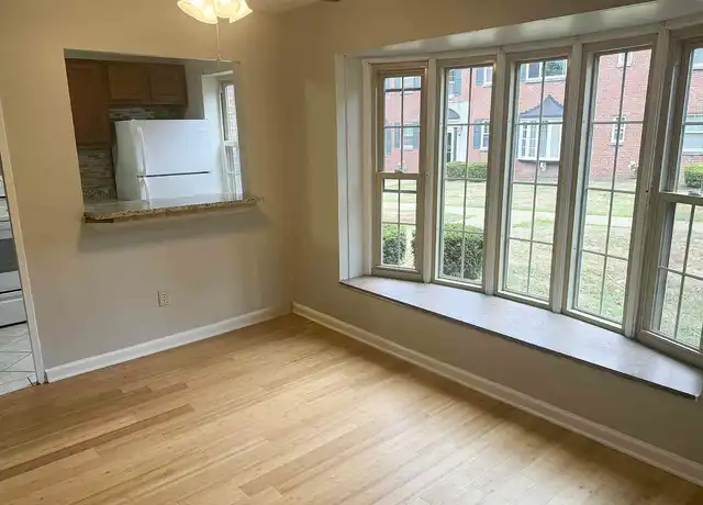 Property at Regency Court - 6005 Fifth Ave, Pittsburgh, PA, 15206, 1 bed, 1 bath, [object Object]