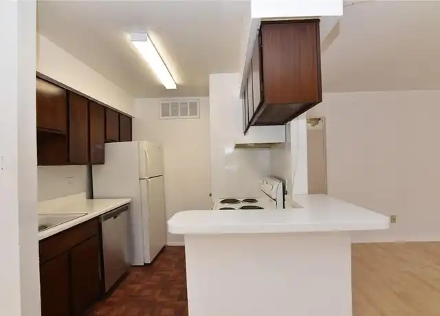 Property at 6200 Ranchester Dr, Houston, TX, 77036, 1 bed, 1 bath, [object Object]