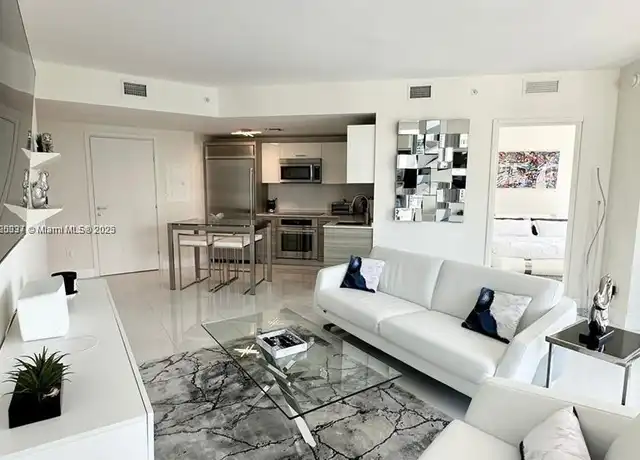 Property at 1300 Brickell Bay Dr #3101, Miami, FL, 33131, 2 beds, 2.5 baths, [object Object]