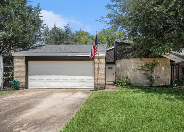 Property at 16607 Neumann Dr, Houston, TX, 77058, 3 beds, 2 baths, [object Object]