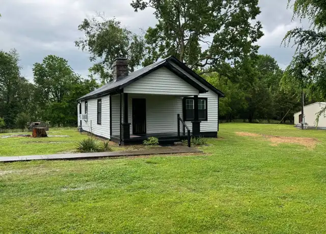 Property at 7427 Carthage Hwy, Lebanon, TN, 37087, 2 beds, 1 bath, [object Object]