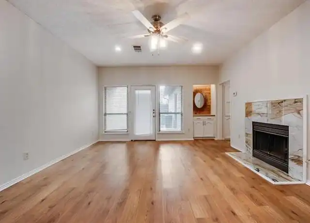 Property at 500 Norwood Pl Unit 9, Arlington, TX, 76013, 2 beds, 2.5 baths, [object Object]