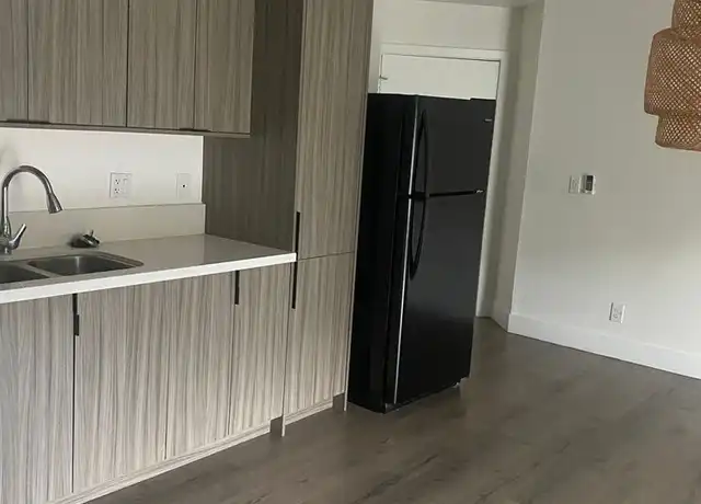Property at 14133 Calvert St Unit 15, Van Nuys, CA, 91401, 1 bed, 1 bath, [object Object]